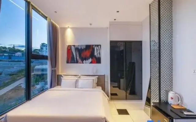LYN's HOTEL