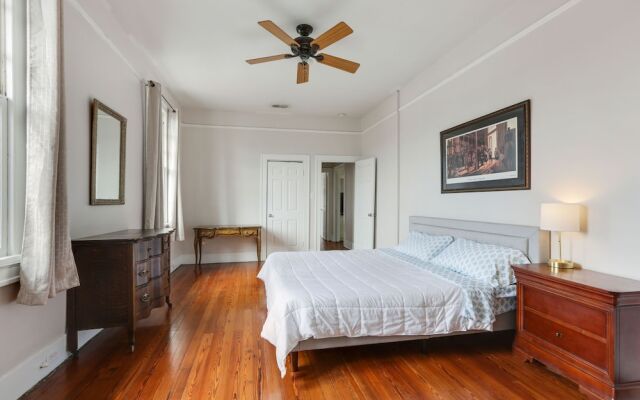 Freret Apartments near Street Car & Tulane