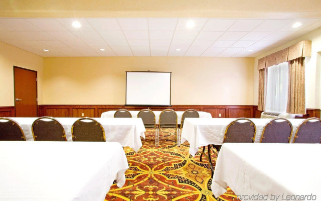 Holiday Inn Express Hotel & Suites Weslaco by IHG