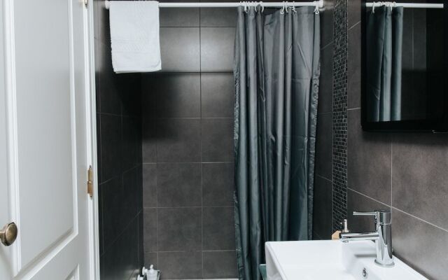 O House Ericeira Hills