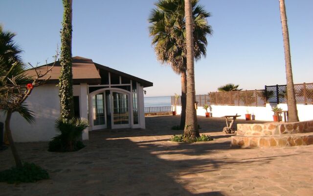 Baja Surf Ensenada Hotel