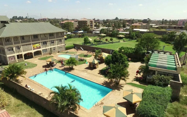 Golden Palm Breeze Hotel