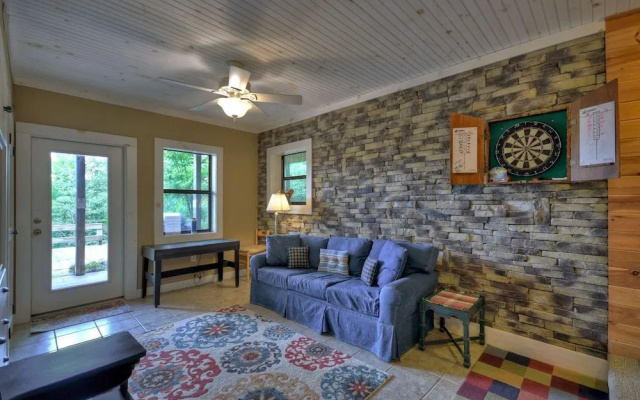Serenity Now- Secluded Near Toccoa & Ocoee Rivers