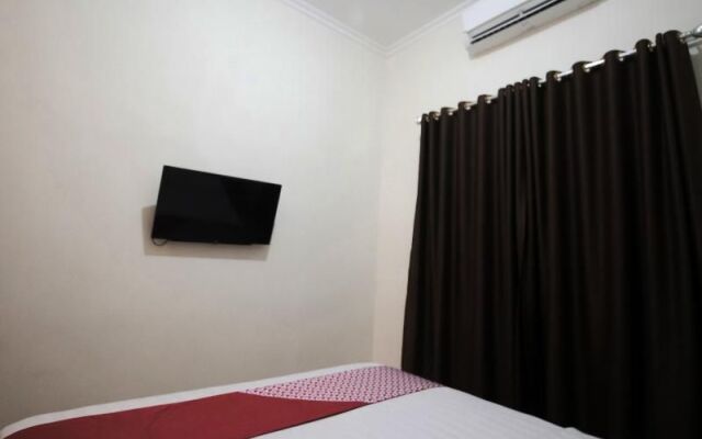 OYO 765 Wisma Andalas Asri Syariah