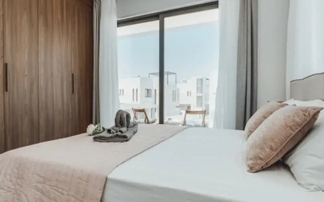 66 PER - Stay Villa Palm