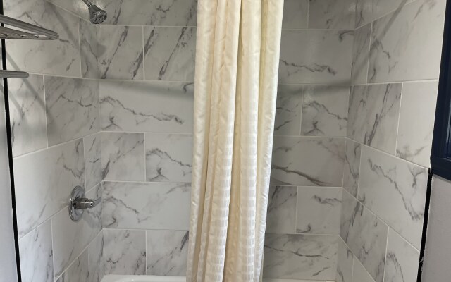 Golden Hill Inn Danbury