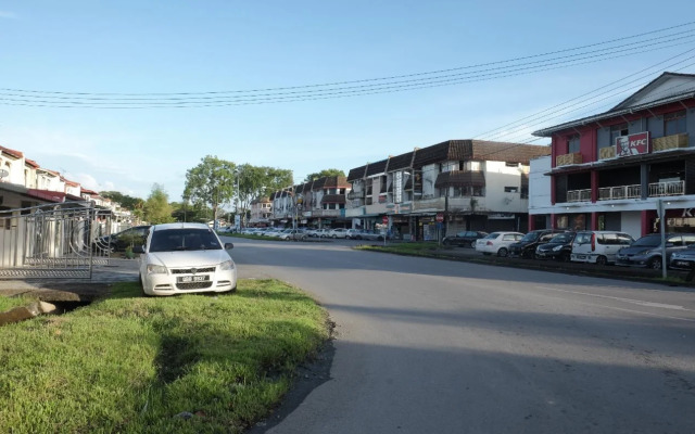 Natol Homestay-LA (Tabuan Jaya)