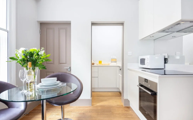 One Bed Serviced Apts near Oxford Street