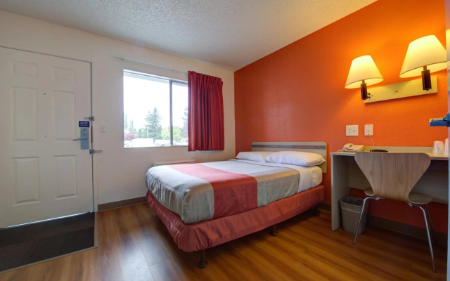 Motel 6 Seattle, WA - Airport