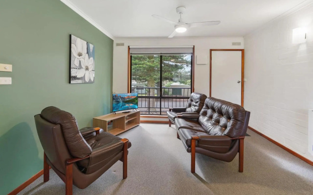 Eastern Beach Units #4