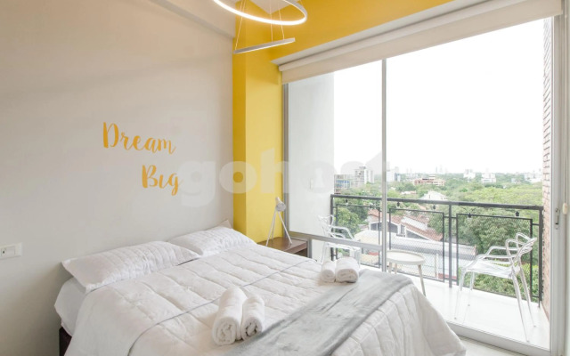 Pequeño estudio moderno en el nuevo centro de Asunción MA001