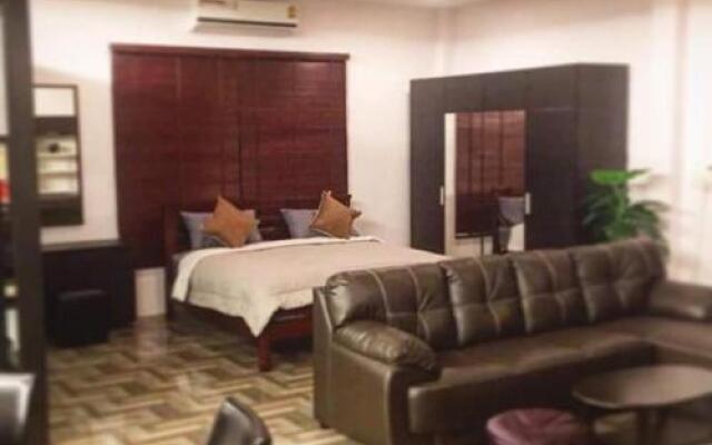 Parawee Resort