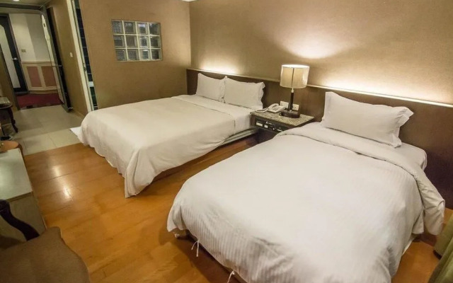 Katherine Plaza Hotel