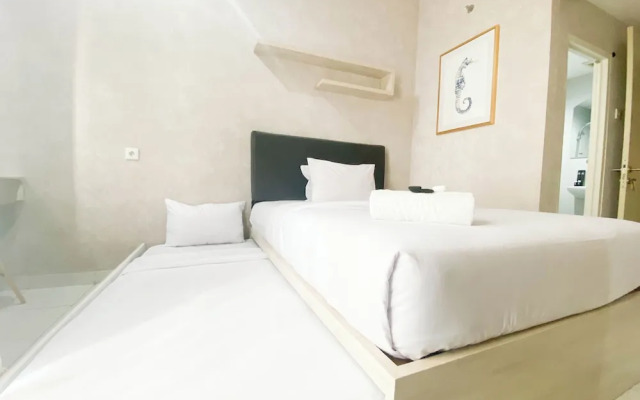 Elegant And Homey Studio At Amartha View Apartment