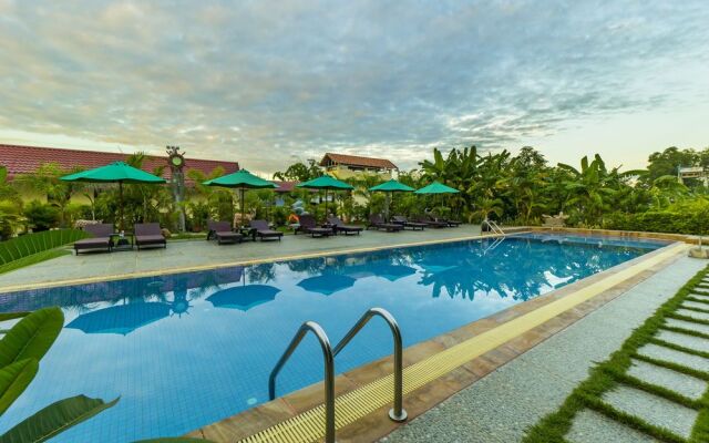 Oriental Palace Resort