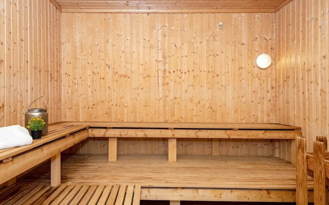 6 Person Holiday Park Home in Ringkobing