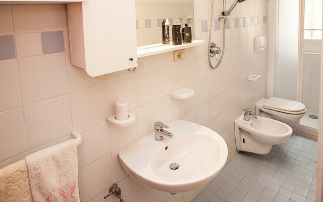 Quiet Little Villa by the Seaside in Rosolina Mare