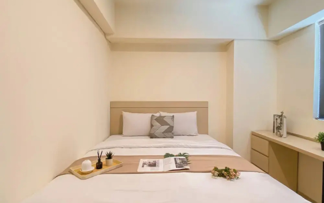 Warm Neutral 2Br At Meikarta Apartment