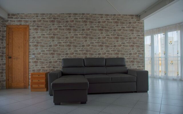 ApartmentsPlatjadAro