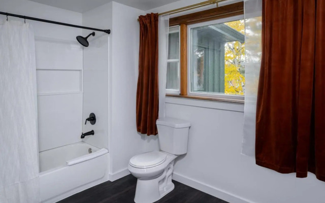 The Town House Lodge