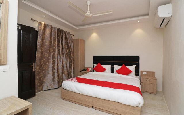 City Centre By OYO Rooms