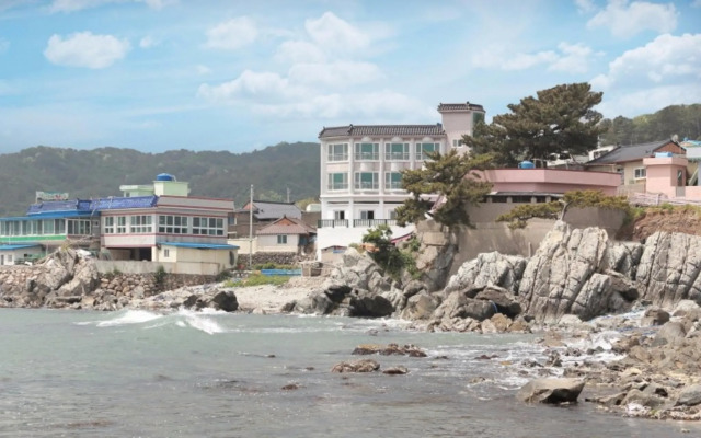 Gyeongju Marimo Pension