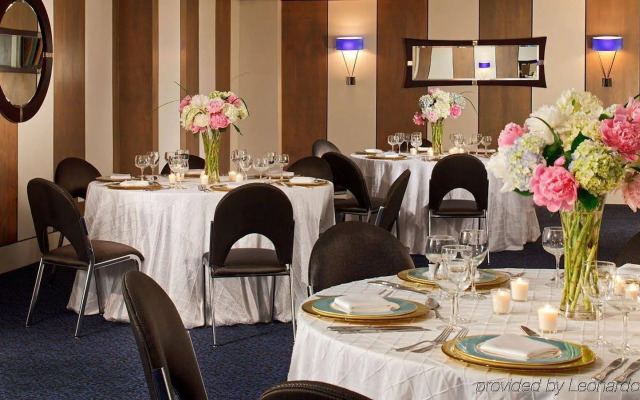 Kimpton George Hotel by IHG