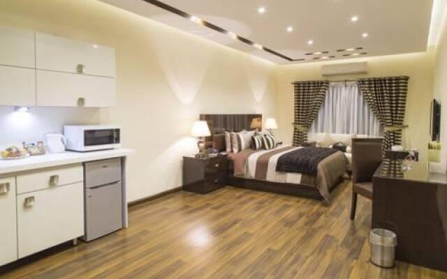 Royaute Luxury