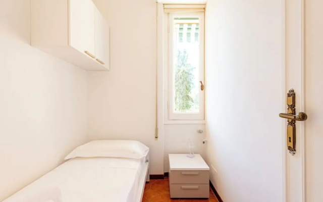 Chic flat with balcony