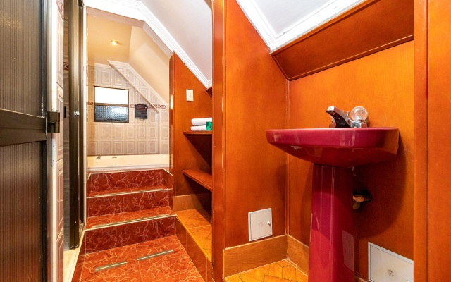 Kensy Hotel