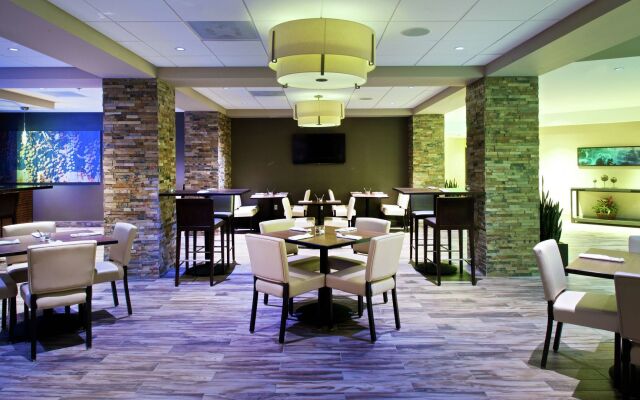 Embassy Suites by Hilton Portland Tigard