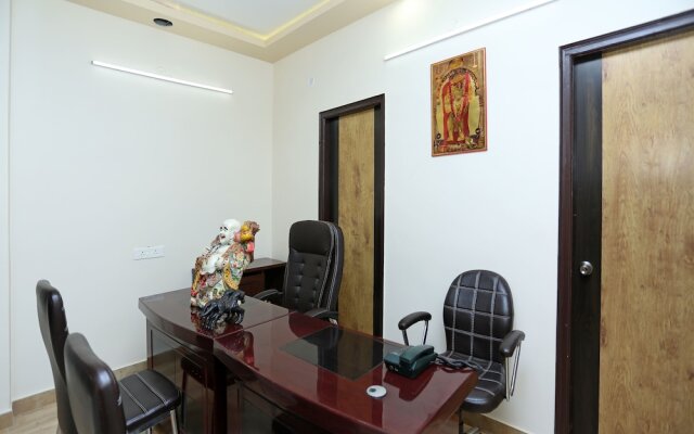 Capital O 16639 Hotel Shri Pushpraj