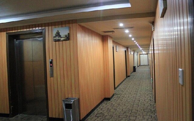Longquan Hotel