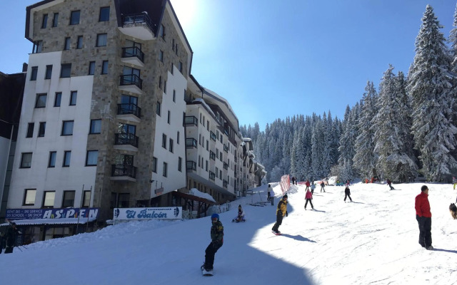 Stenata Huge Ski To Door Apartment