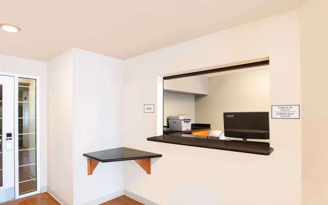 WoodSpring Suites College Station