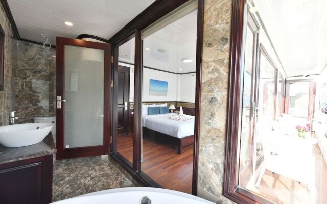 Halong Sapphire Cruise