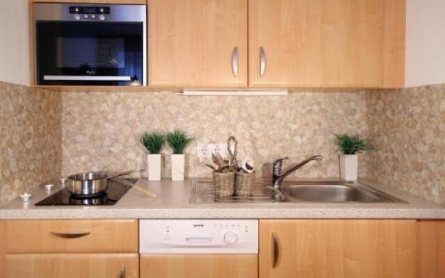 Holzmannhof und Michis Appartementhaus