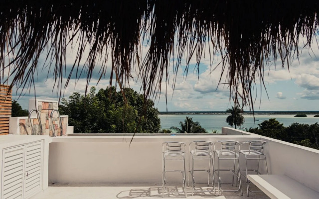 Royal Palm Bacalar Cabañas & Lagoon Club