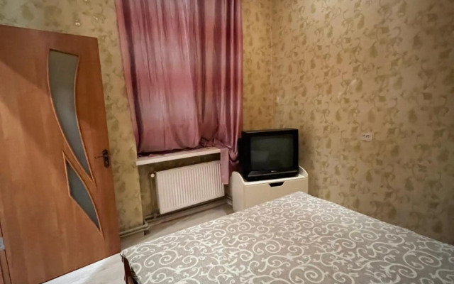 22/Kotliarska Moisha House