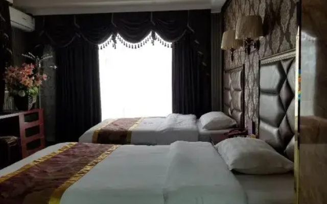 Korla Zhongtai Business Hotel