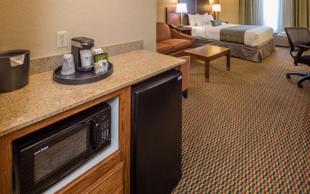 Best Western Plus Airport Inn & Suites