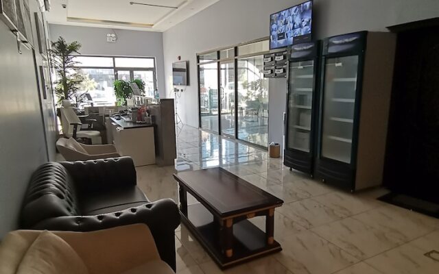 Private Luxury Apartments - Al Khozama