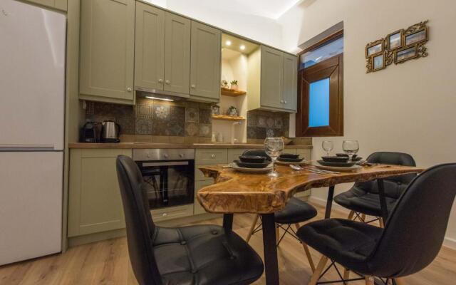 1571_ Suites A2