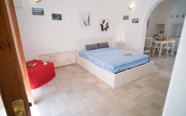 La bottega Ostuni by Typney