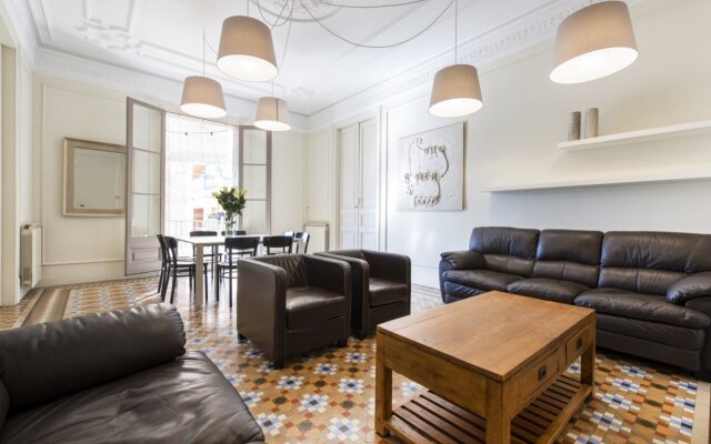 RAMBLA - Cozy Big Apartment