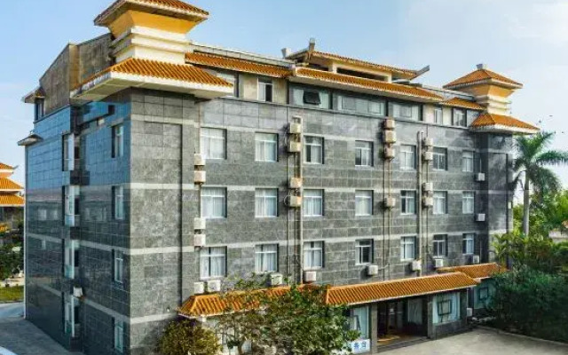 Xinsha Beach Holiday Hotel
