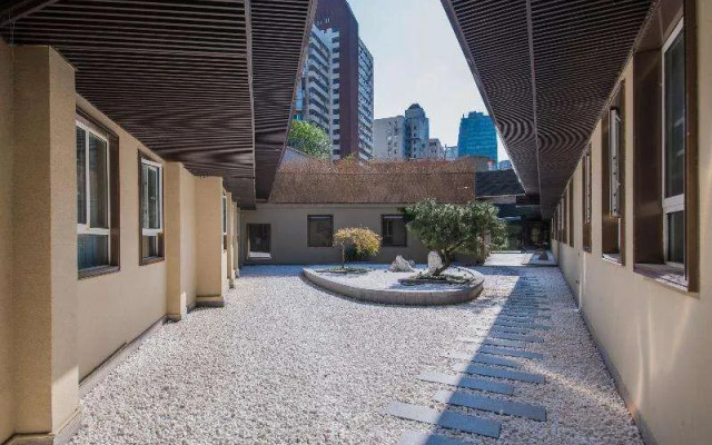 Ji Hotel (Shanghai People's Square, Nanjing Road)
