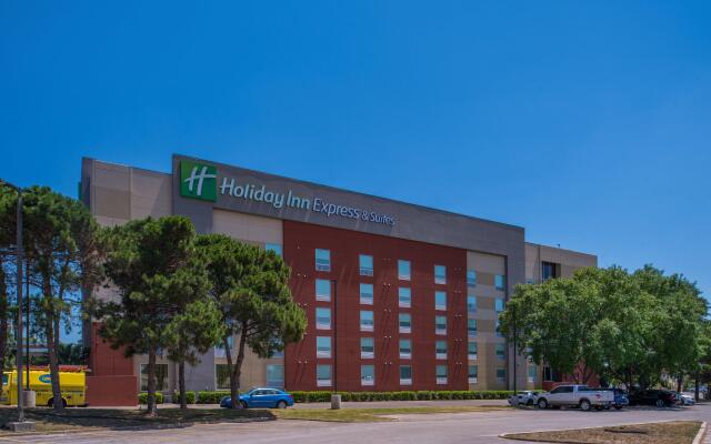 Holiday Inn Express & Suites San Antonio Medical-Six Flags, an IHG Hotel