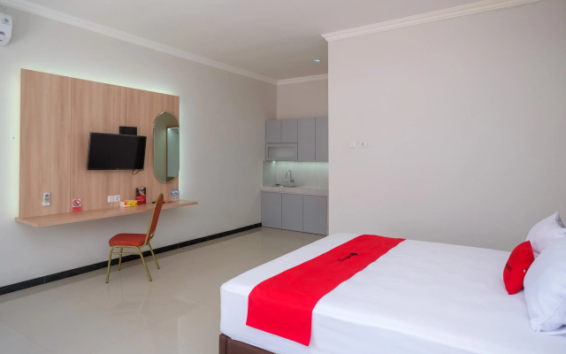 RedDoorz Syariah near Solo Paragon Mall 2