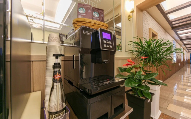 Dongchon Amusement Park Gallery Hotel